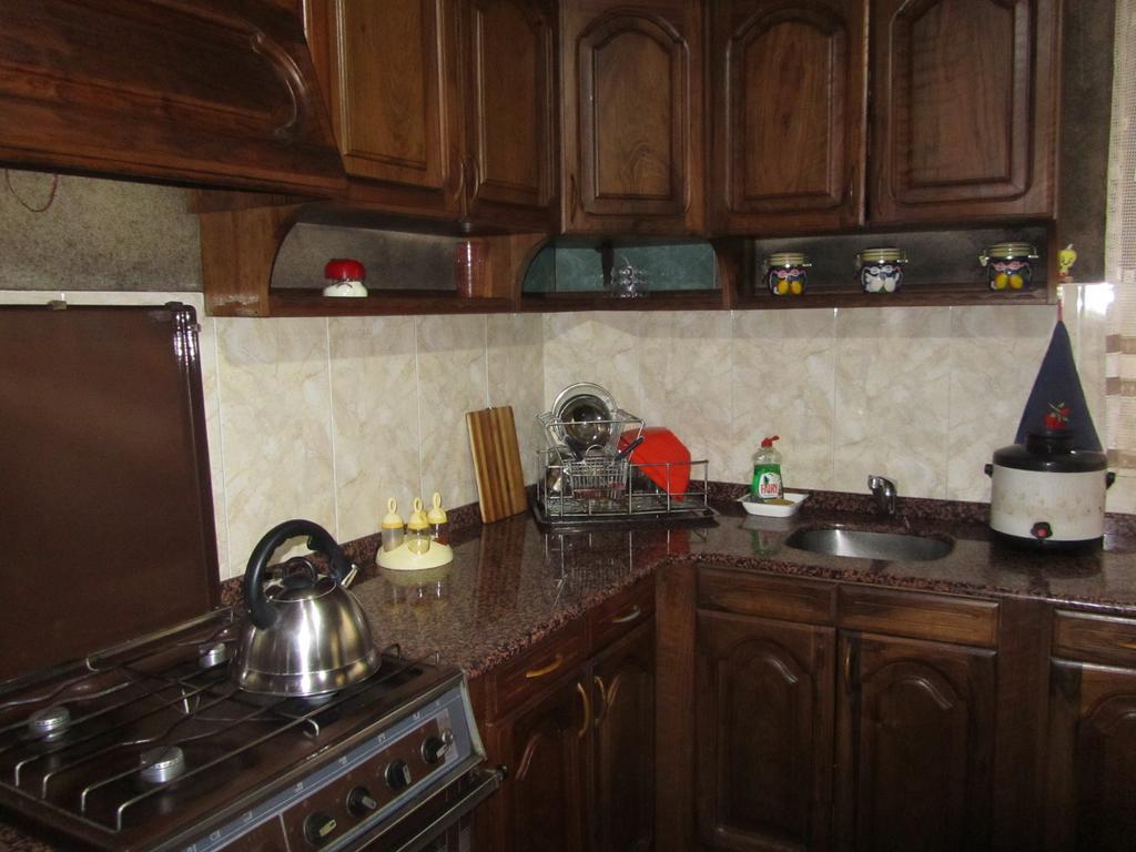 باتومي Suliko Guest House الغرفة الصورة