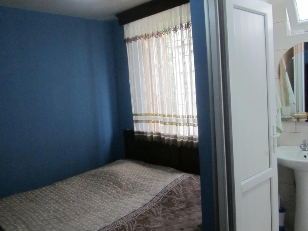 باتومي Suliko Guest House الغرفة الصورة