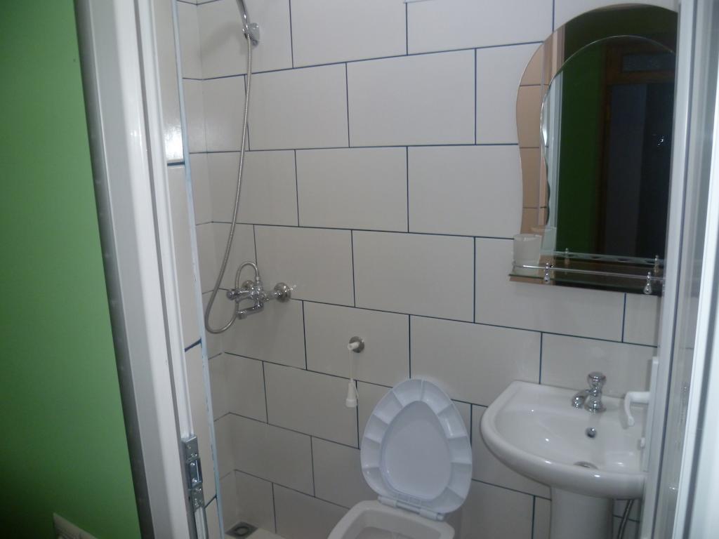 باتومي Suliko Guest House الغرفة الصورة